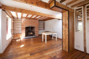 Sitting Room - click for photo gallery